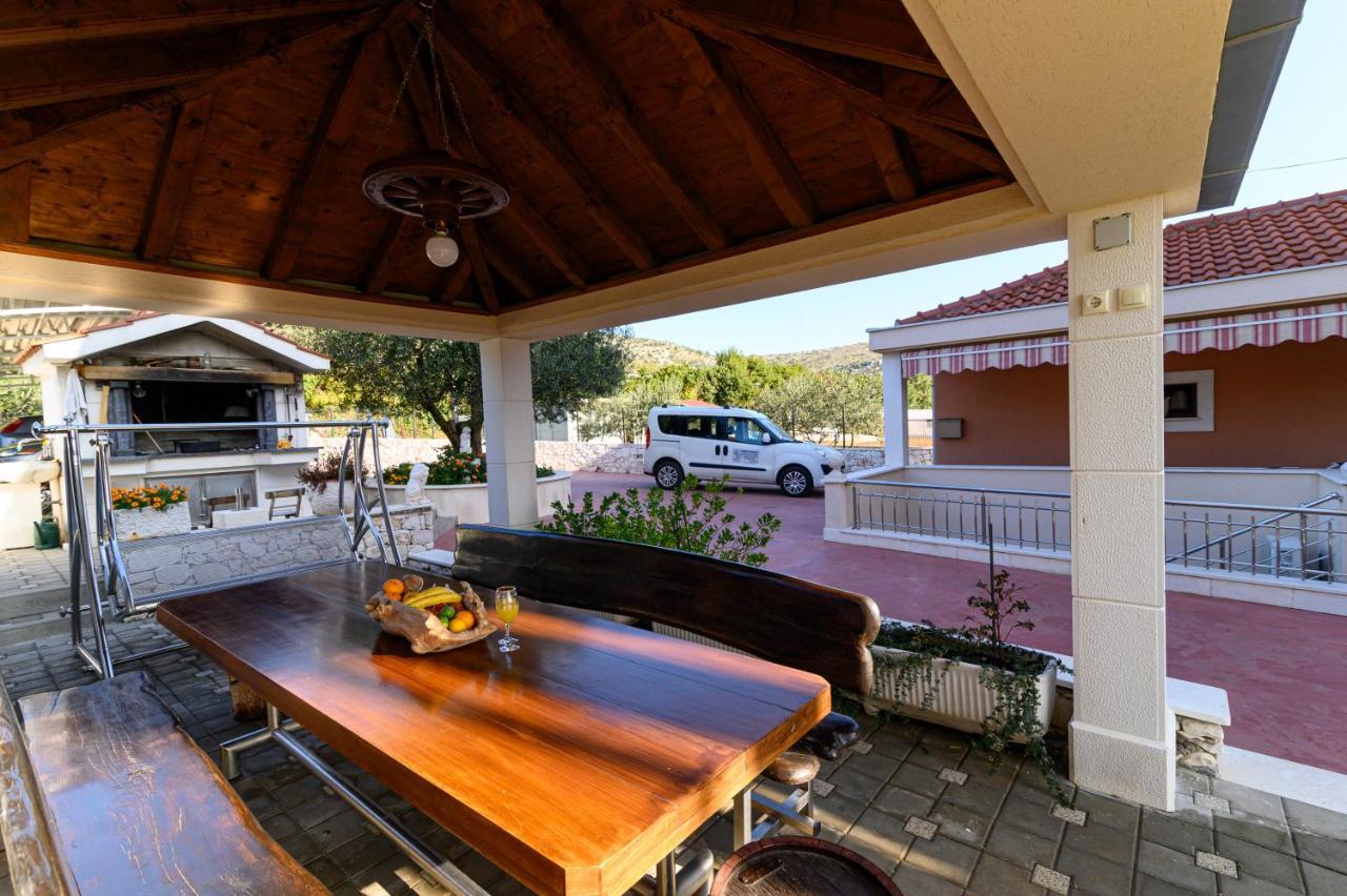 Apartament Loni Trogir Zewnętrze zdjęcie