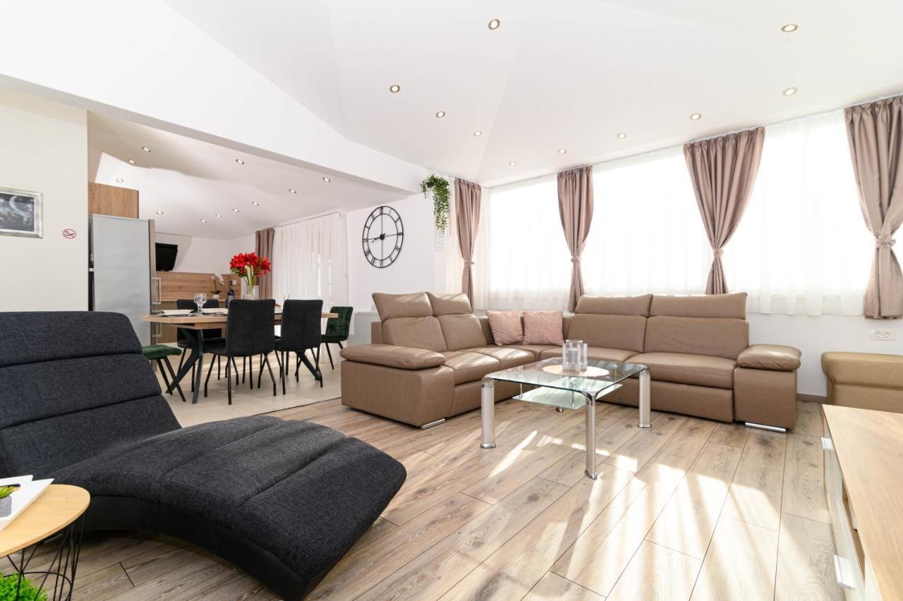 Apartament Loni Trogir Zewnętrze zdjęcie